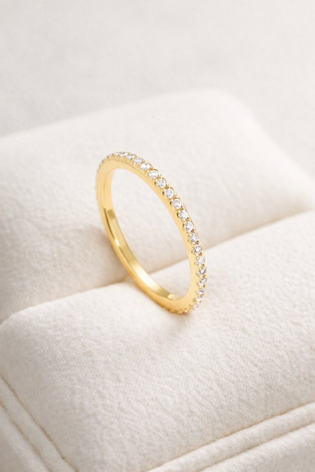 The VIVÉ 14K Gold Eternity Ring